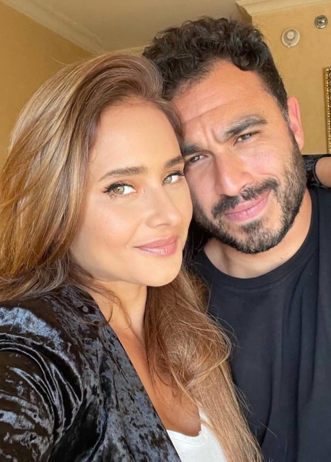 نيللي كريم وهشام عاشور