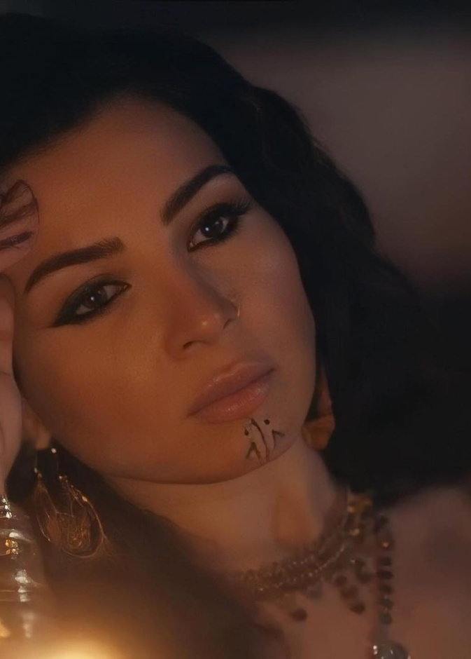 مي عز الدين 