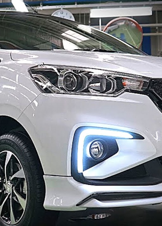 Ertiga  سيارة عائلية يابانية جديدة بـ 7 مقاعد