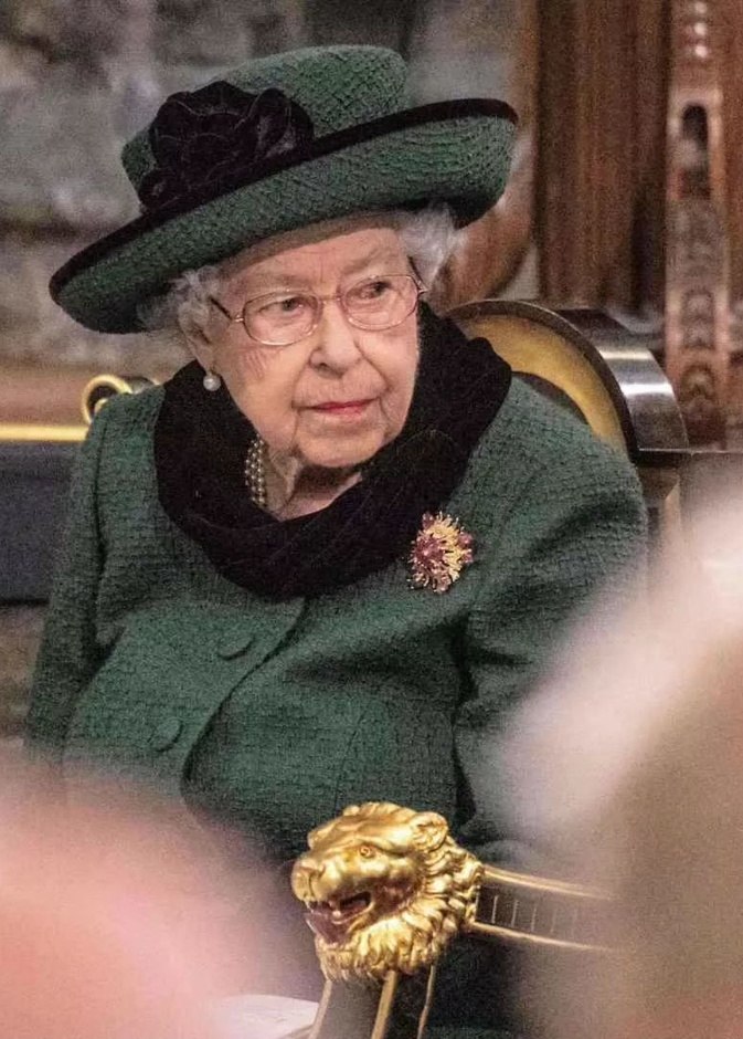 الملكة إليزابيث الثانية تصل إلى ساندرينجهام