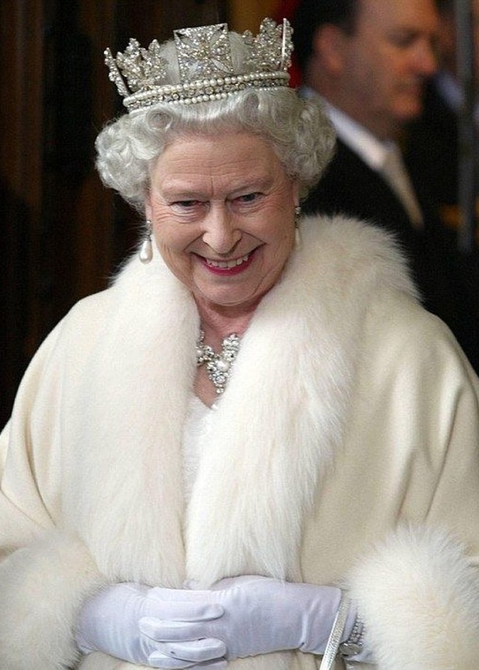 افتتاح معرض جديد في بالمورال باسم "Life at Balmoral" يتضمن أجمل ملابس الملكة