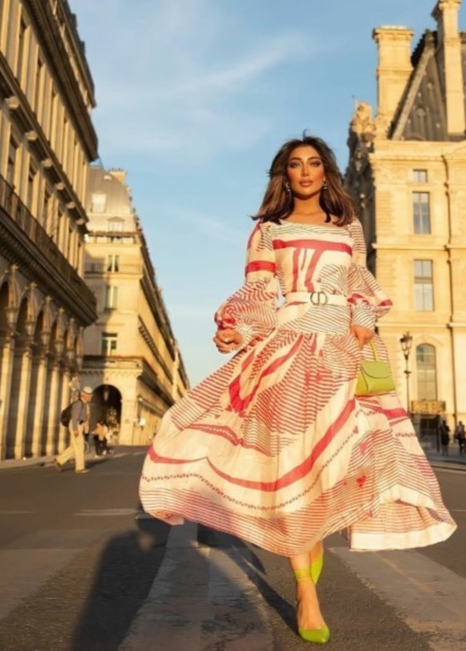 أحدث إطلالات صيفية جاذبة من وحي خبيرة التجميل السعودية "ريم السويدي"
