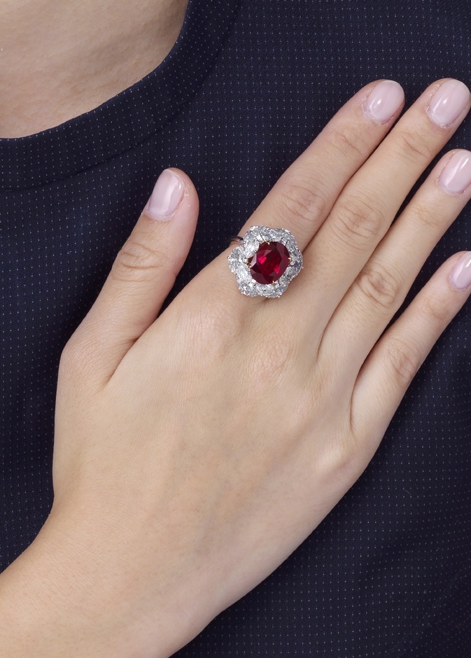 أفخم المجوهرات والأحجار الكريمة من مزاد كريستيز Magnificent Jewels