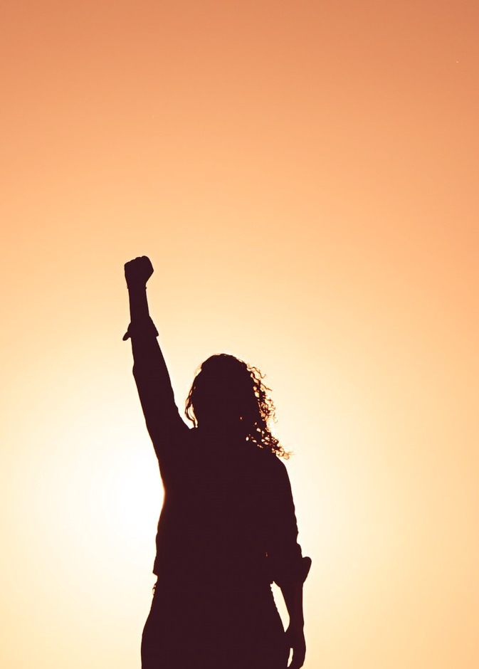 أهم الخطوات والكلمات لتعزيز الثقة بالنفس عند المرأة