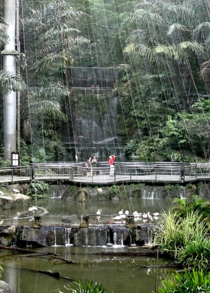حديقة طيور كوالالمبور KL Bird Park