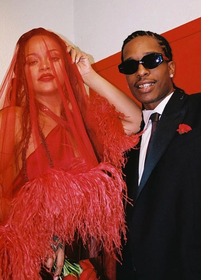 ريهانا توافق على طلب آيساب روكي بالزواج