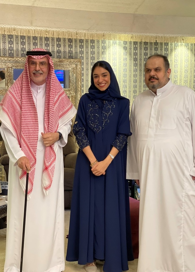 زينة عماد تفتخر بلقاء الأمير "بدر بن عبدالمحسن" والأمير "عبدالرحمن بن مساعد"