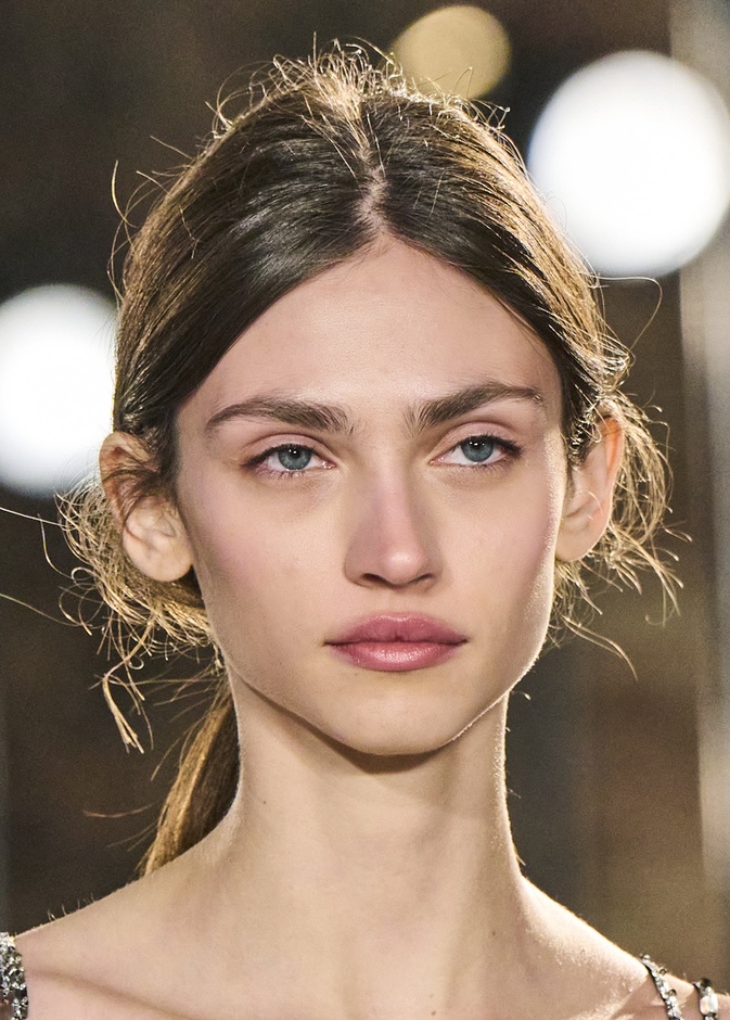 ماسكات طبيعية لإطلالة مشرقة من أول مرة