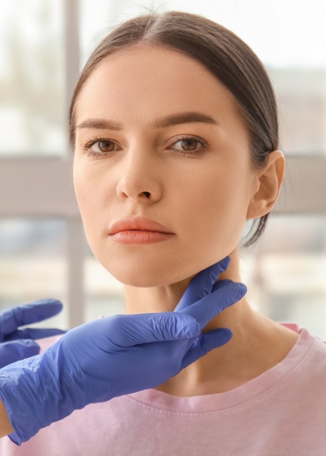 قصور الغدة الدرقية.. يسبب المشاكل خاصة عند النساء