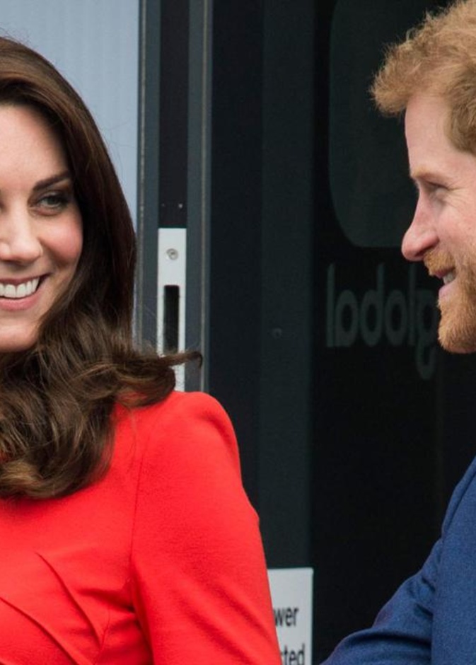 كيت ميدلتون تجاوزت الأمير وليام وتواصلت مع الأمير هاري نصياً