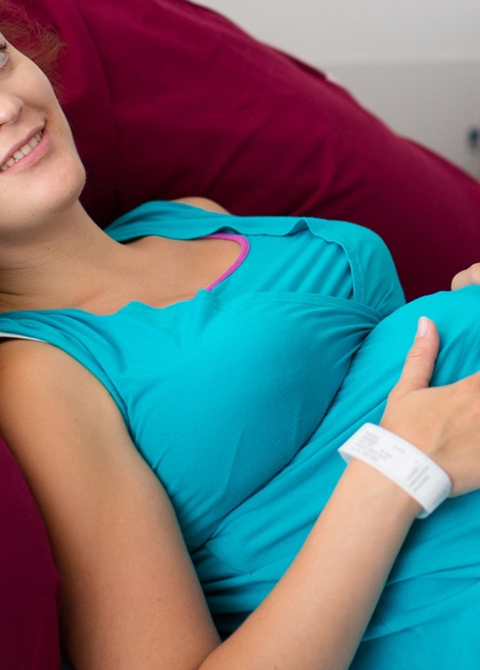 ما هي أعراض الولادة الطبيعية وكيف تفرقين بينها وبين الطلق الكاذب