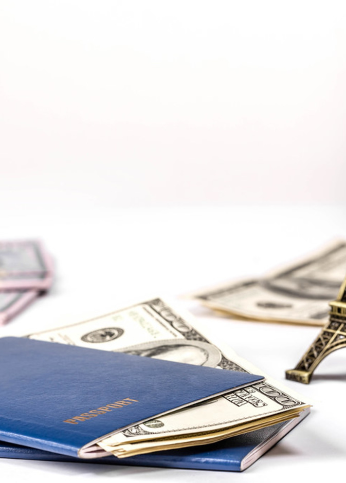 معلومات مفيدة لتجنب فقدان المال أثناء السفر بواسطة Marco Verch