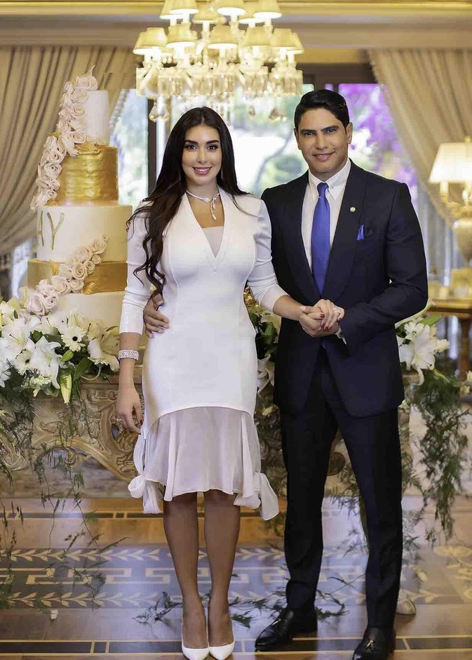 ياسمين صبري وابو هشيمة في يوم عقد قرانهما