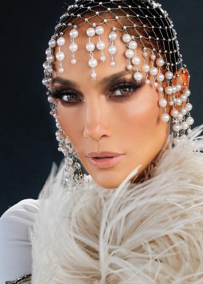 أحدث أكسسوارات شعر لإطلالة راقية في عيد الفطر 2022 بأسلوب النجمات العالميات