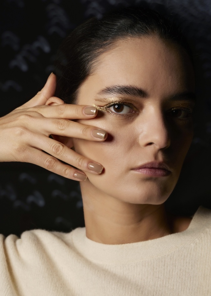 طريقة برد الأظافر بشكل عصري من أحدث صيحات جمال صيف 20222