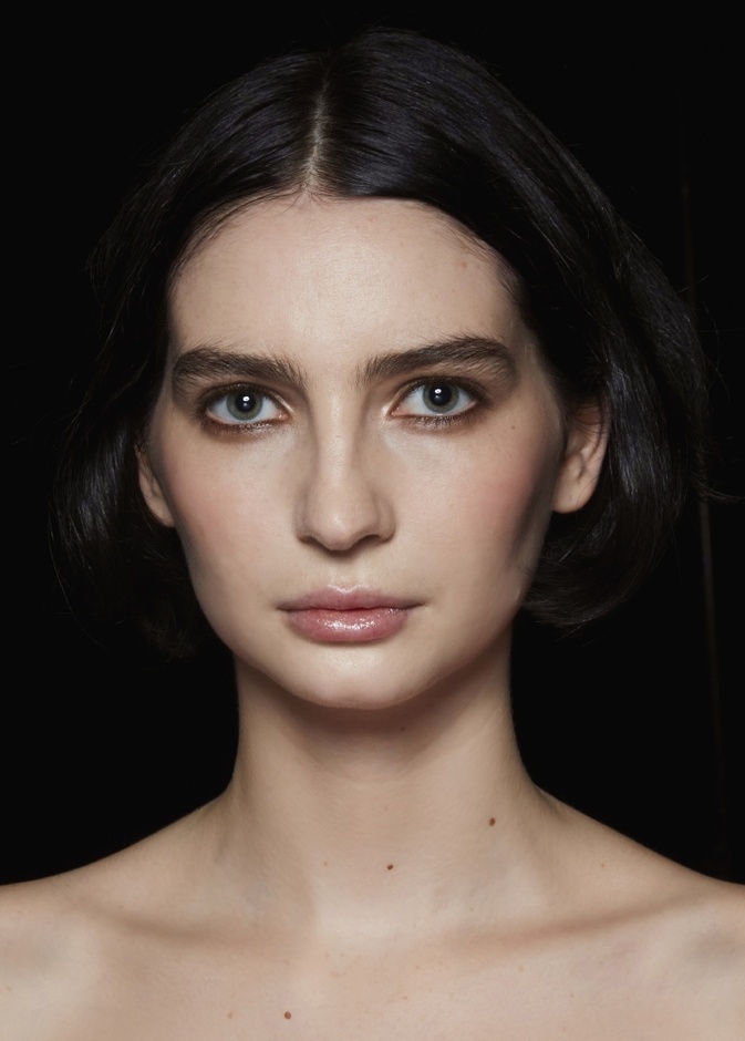 1 رئيسية نصائح ذهبية لروتين العناية بالبشرة للصبايا قبل الثلاثين