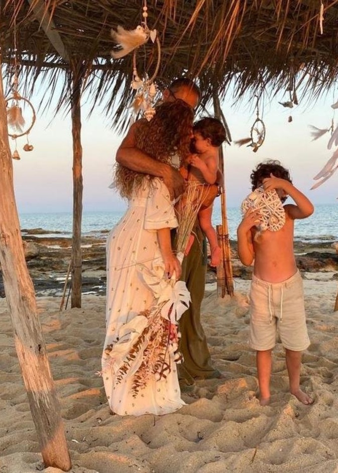 أجمل اللقطات العائلية لـ ميريام فارس مع طفليها بمناسبة عيد ميلادها