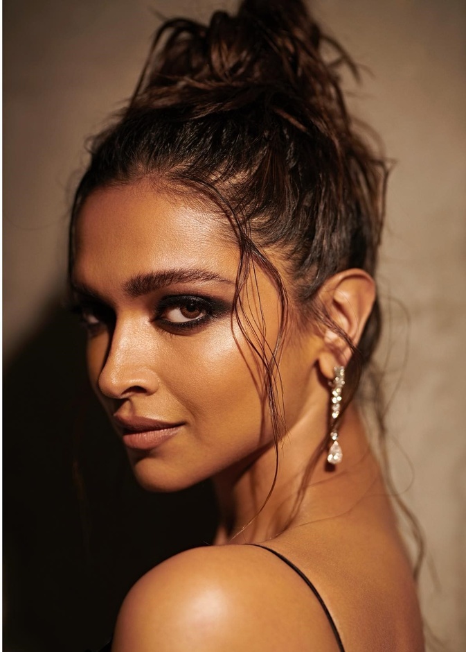 صيحات جمالية استوحيها من اطلالات ديبيكا باديكون في مهرجان كان 2022