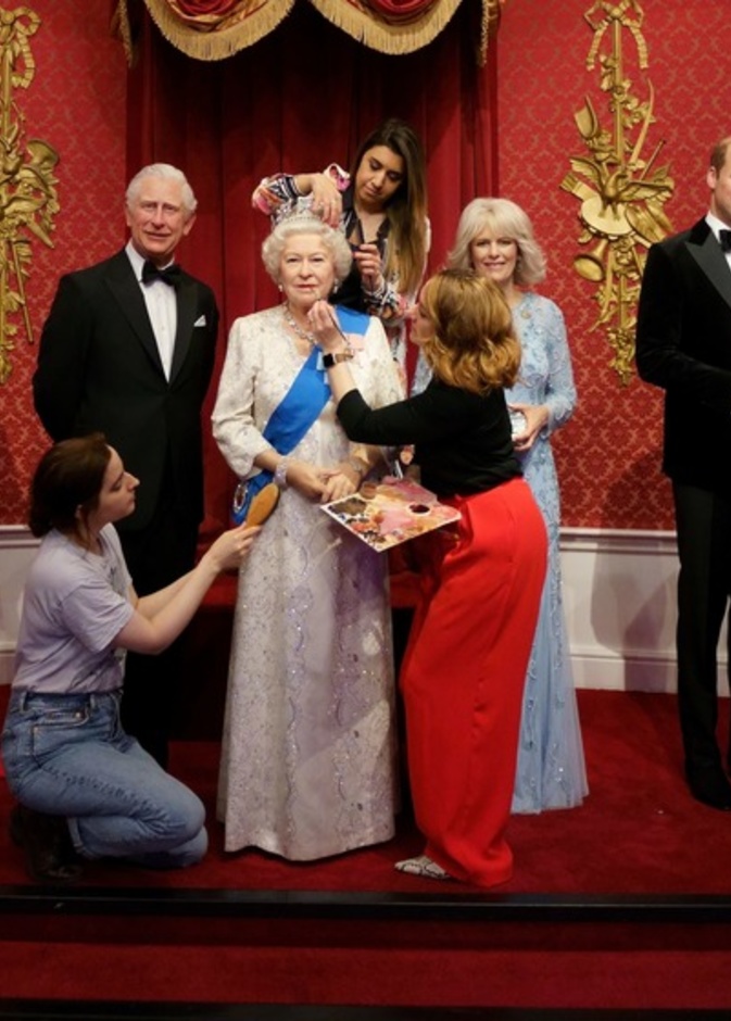 تمثالا هاري وميغان يعودان مرة أخرى إلى قسم العائلة المالكة في متحف مدام توسو