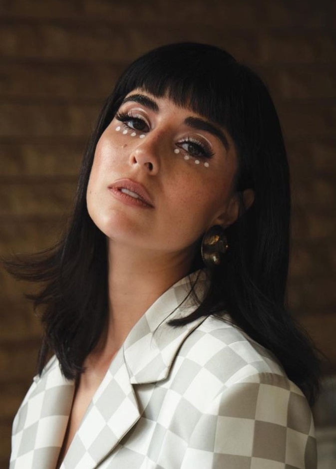 صيحات جمالية للصبايا استوحيها من إطلالات زينة مكي بطلة فيلم الهيبة