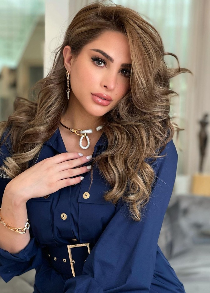 تلهمي صبغات الشعر لفصل الصيف من المؤثرات الخليجيات 2022