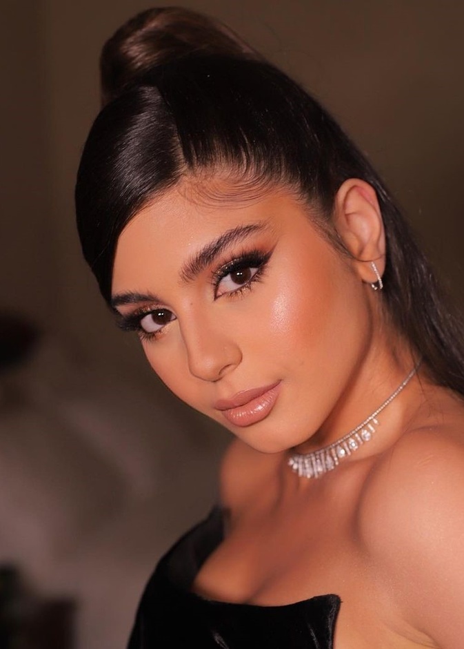 3 اطلالات جمالية للشابات إستوحي خطواتها من مايان السيد لموسم الصيف