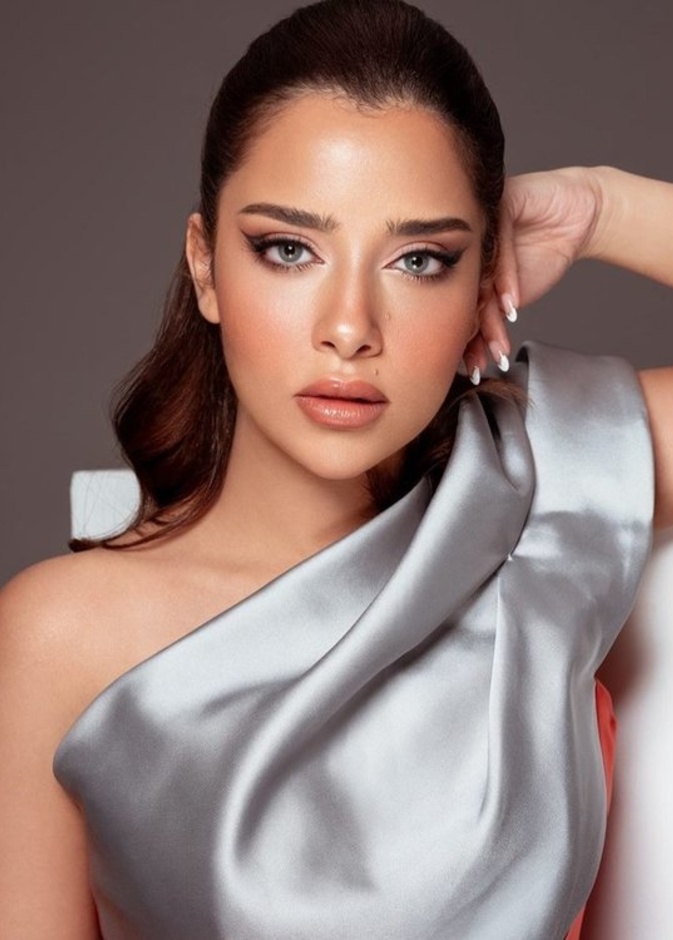 رسمات مكياج برونزي إعتمديها بطرق مختلفة لإطلالتك في العيد