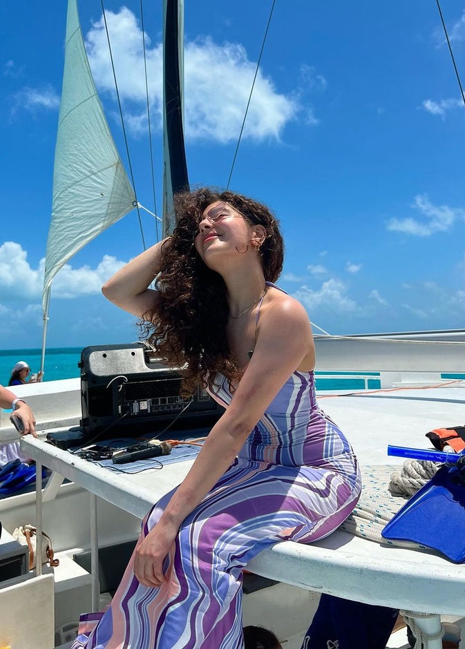 مايان السيد تصاب بوعكة صحية بعد تعرضها للإنتقادات بسبب صورها في المكسيك