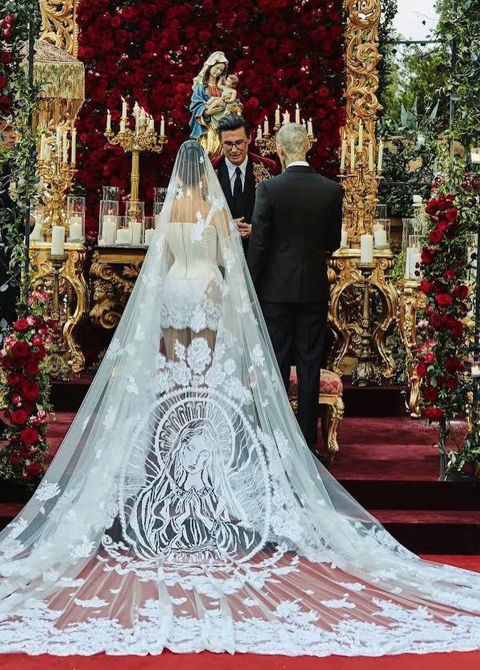 حفل زفاف كورتني كارداشيان وترافيس باركر