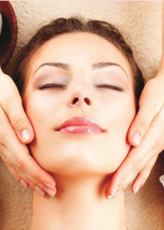 نصائح هامة لإعداد بشرة العروس لمكياج يوم الزفاف