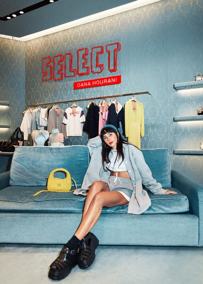 Miu Miu Select تحتفل بالأناقة والمرأة القوية في بوتيك دبي