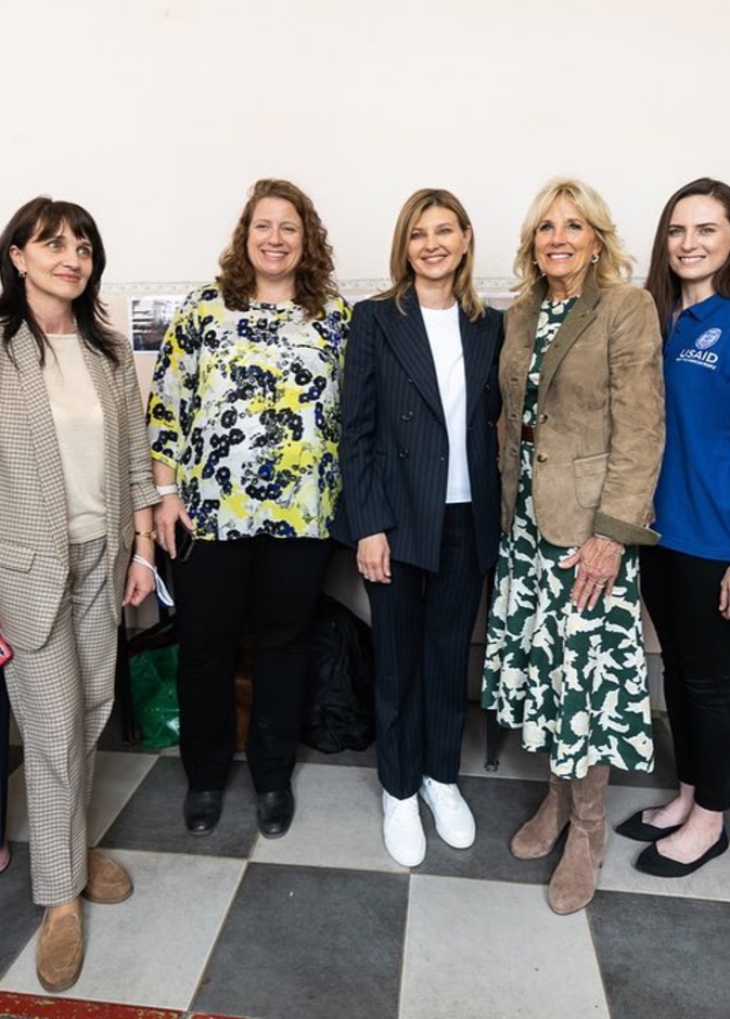 جيل بايدن أثناء زيارتها لأوكرانيا