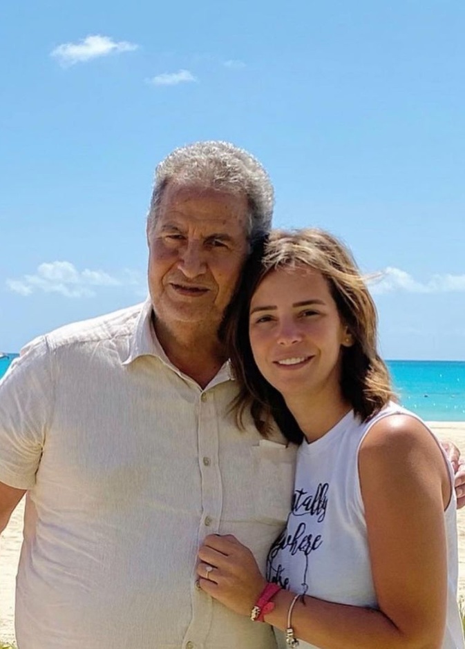 إيمان العاصي ووالدها