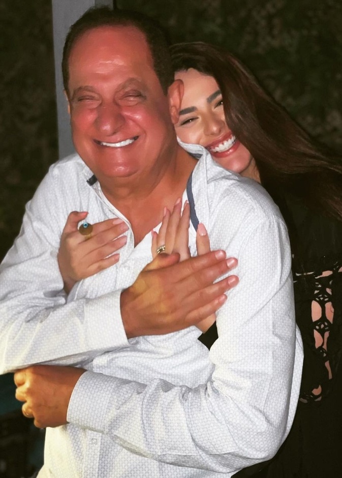 هنادي مهنا ووالدها