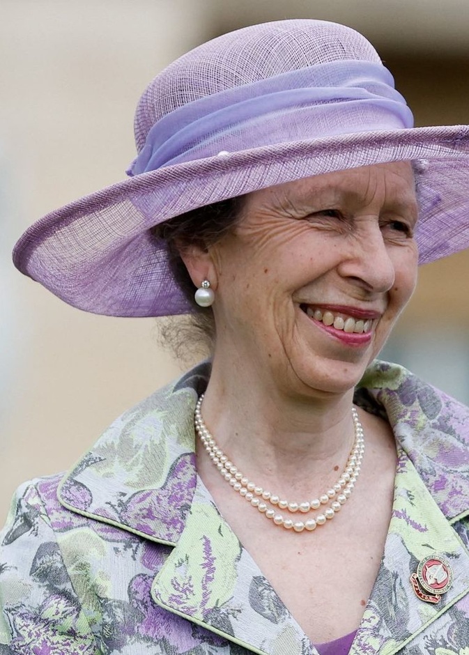 الأميرة آن تستضيف ثاني حفلات الحديقة الملكية لهذا العام