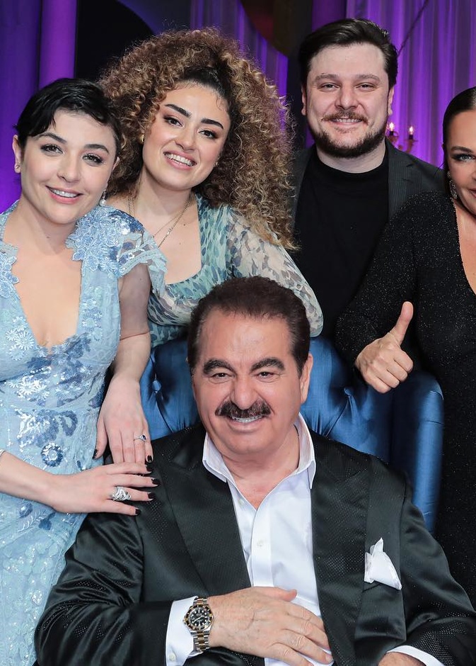 إبراهيم تاتليس وابنته في البرنامج 