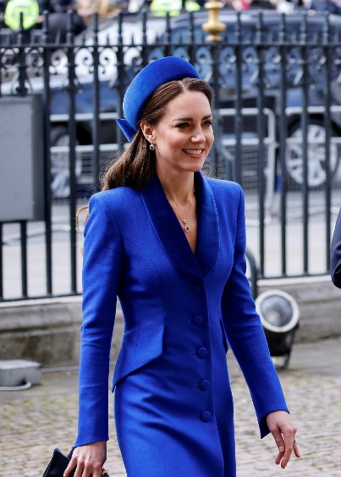 قلادة كيت ميدلتون من صندوق مجوهرات الأميرة ديانا