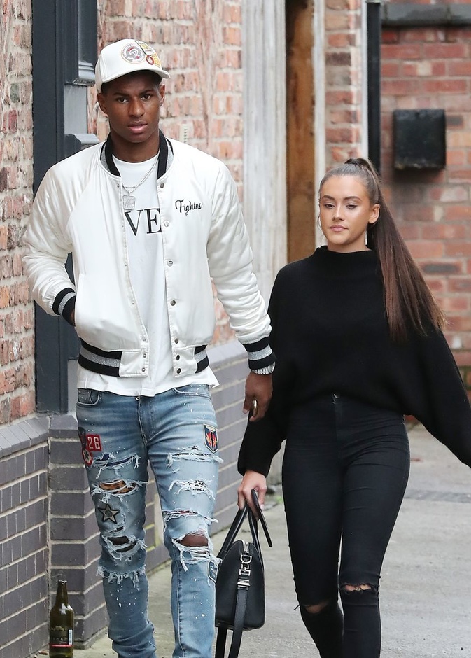 خطوبة لاعب كرة القدم البريطاني ماركوس راشفورد