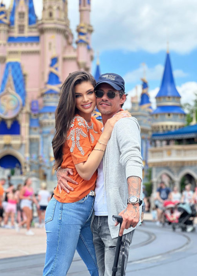 خطبة مارك أنتوني على ملكة جمال باراجواي ناديا فيريرا