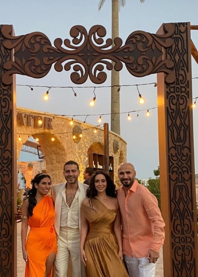 محمد فراج وبسنت شوقي 