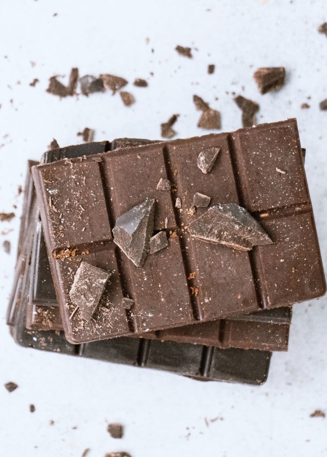 دراسة توضح العلاقة بين الشوكولاتة وأمراض القلب والسرطان