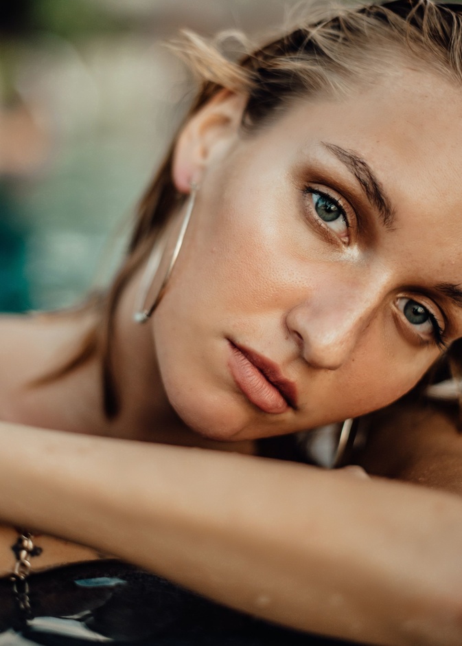 تنظيف وتقشير البشرة بماسكات طبيعية من السكر