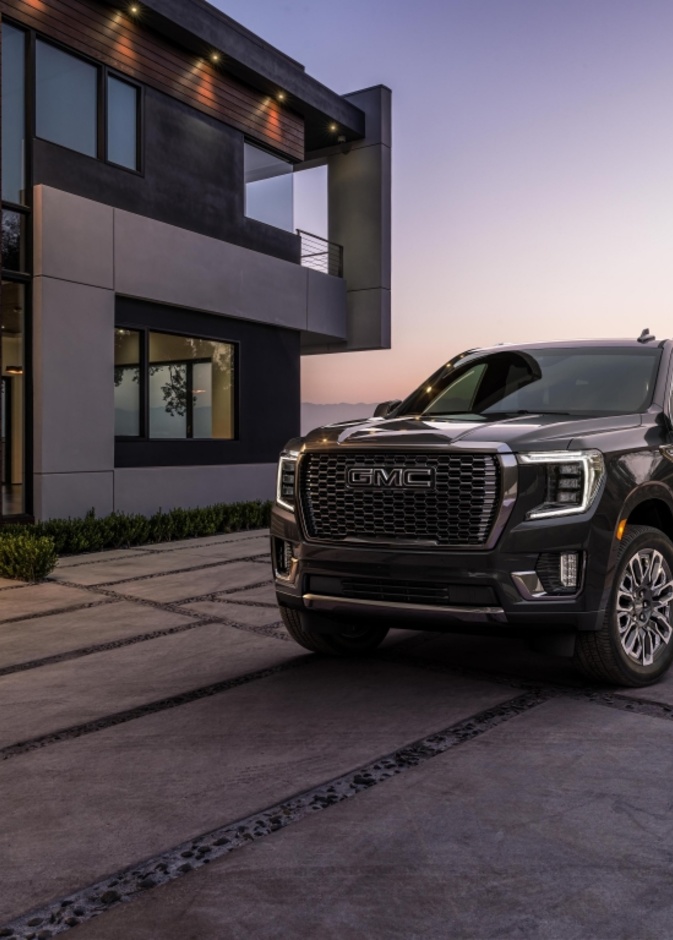 GMC تنافس كاديلاك وشيفروليه بسيارة رباعية الدفع