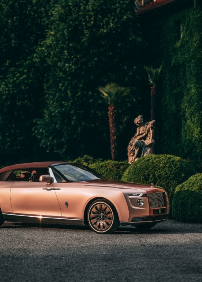 رولزرويس تكشف عن ثاني سيارة لموديل بوت تيل