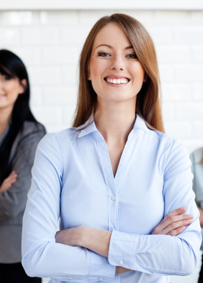 كيف تصبح المرأة شخصية قيادية قوية وأهم عوامل نجاحها