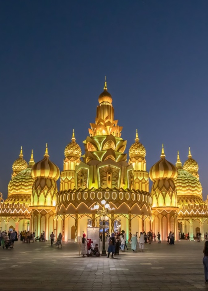 أجواء ساحرة في القرية العالمية