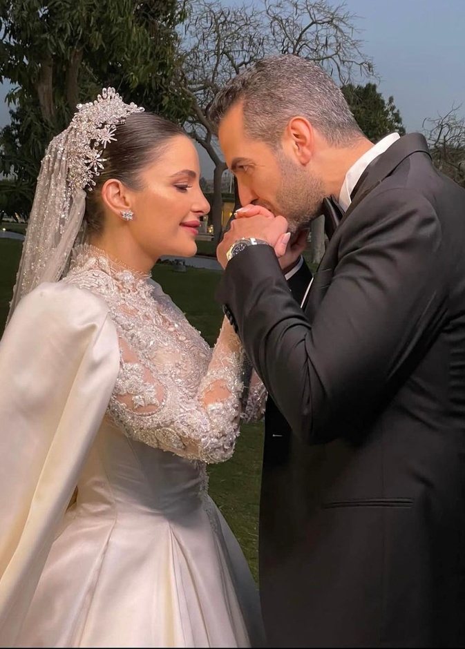 اصالة نصري احتفلت بزفاف ابنتها شام الذهبي