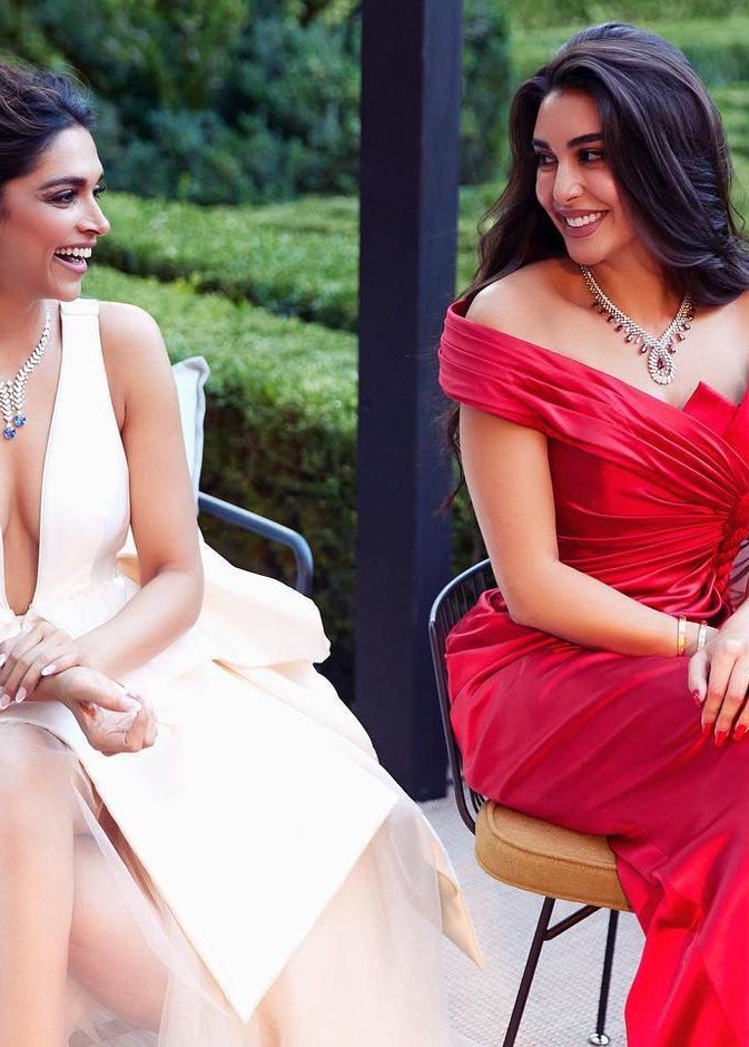 النجمتان ياسمين صبري و Deepika Padukone