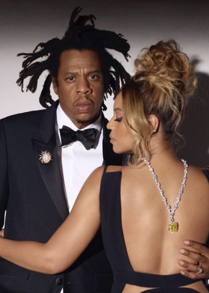 بيونسيه ترتدي ماسة تيفاني الصفراء الضخمة