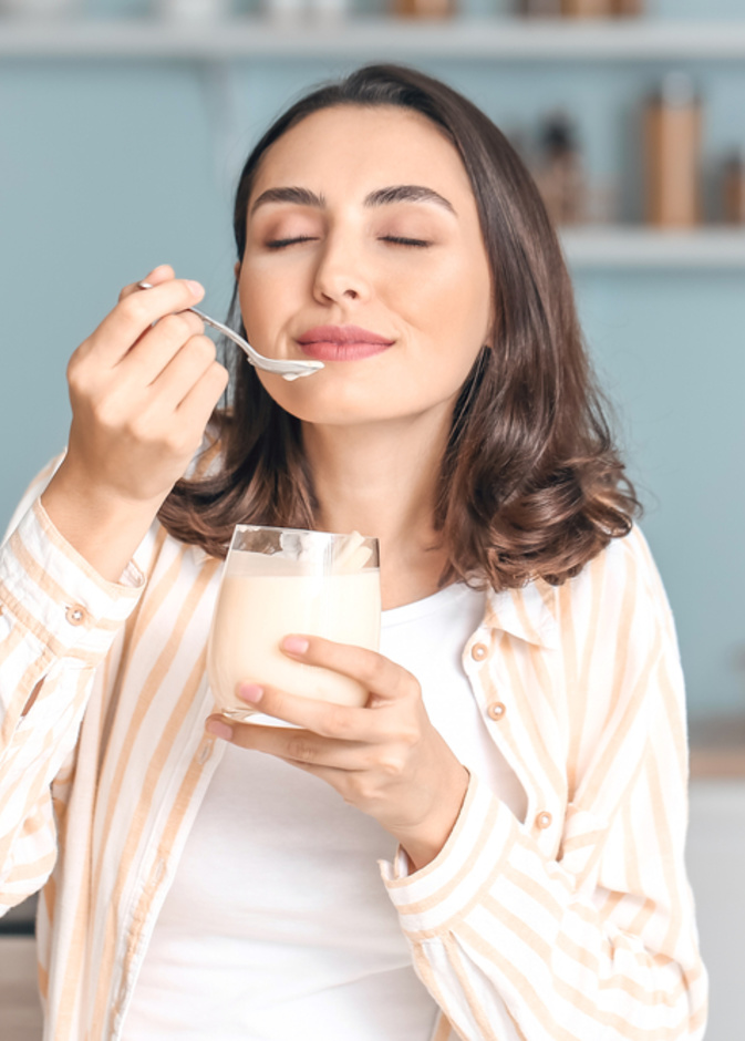 للنساء.. تعرفي على فوائد الزبادي اليوناني لصحتك